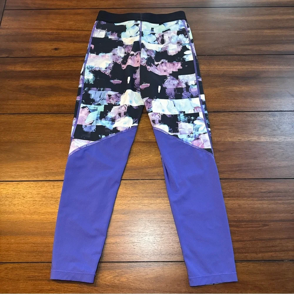 Nike Pro Youth Girls‎ Floral Jam Ankle Leggings Size Medium Purple